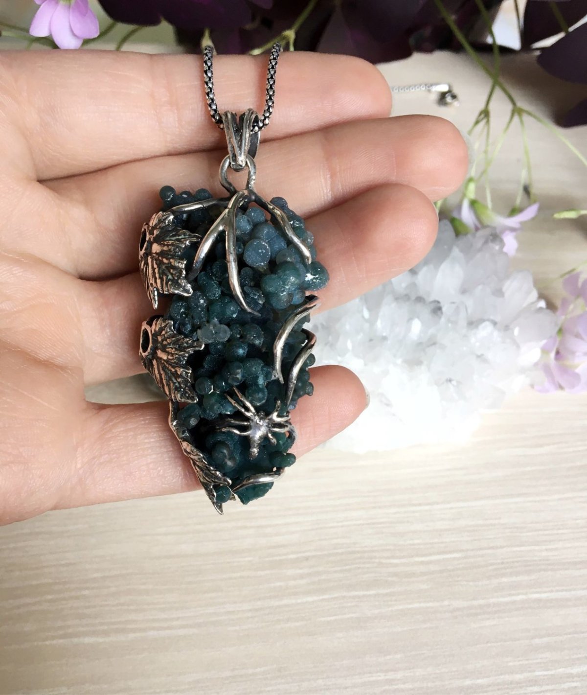 Брошь виноград из аметиста