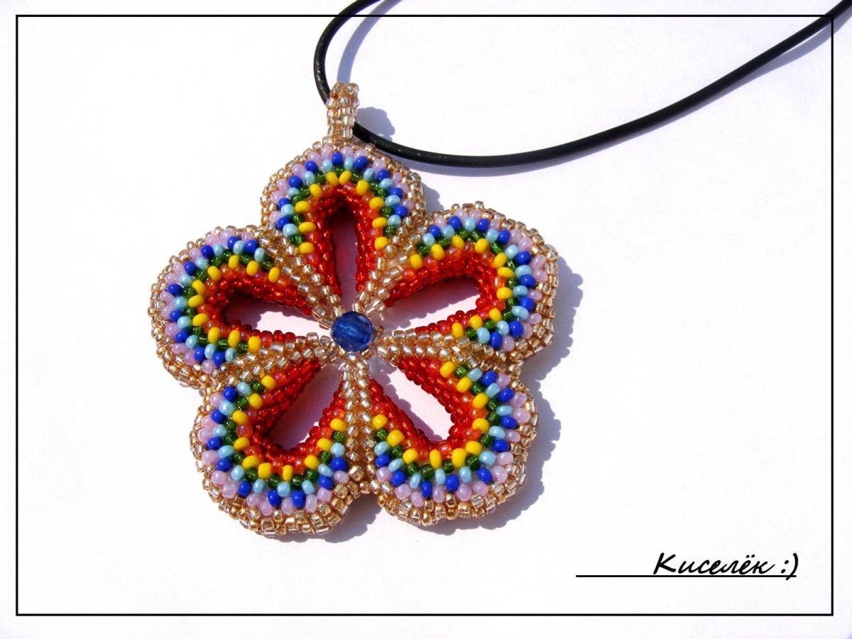 Брошь вышитая бисером Орхидея