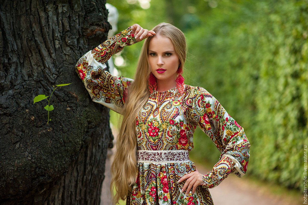 Наряд в русском народном стиле