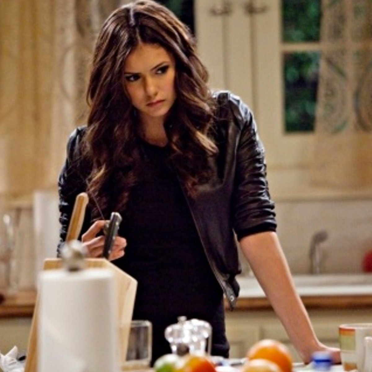 Нина Добрев в роли Кэтрин Пирс