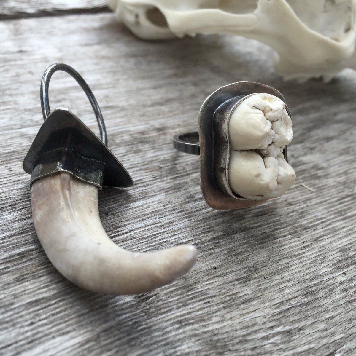 Саломакин Олег резьба по кости киты