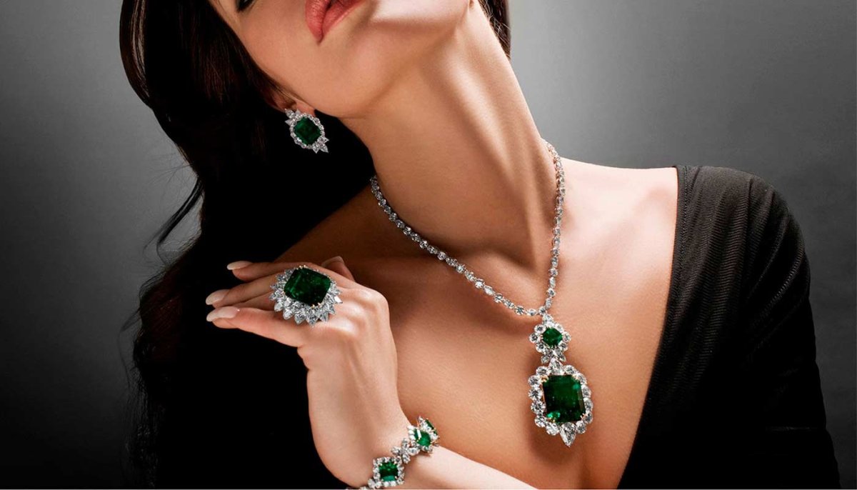 Кристина Пандольфи украшения