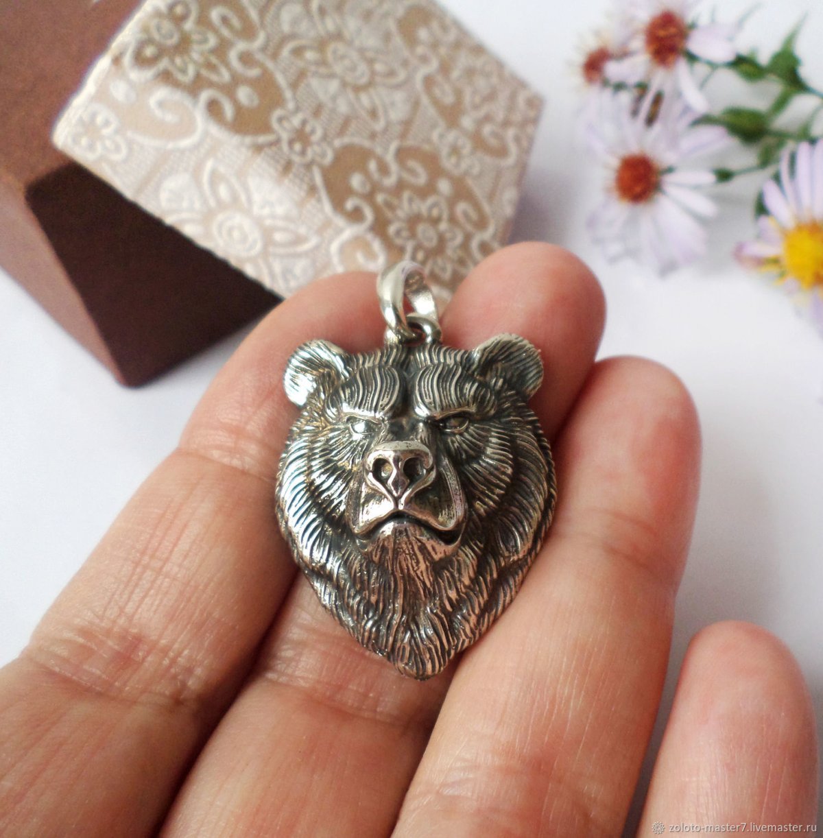 Подвеска медведь