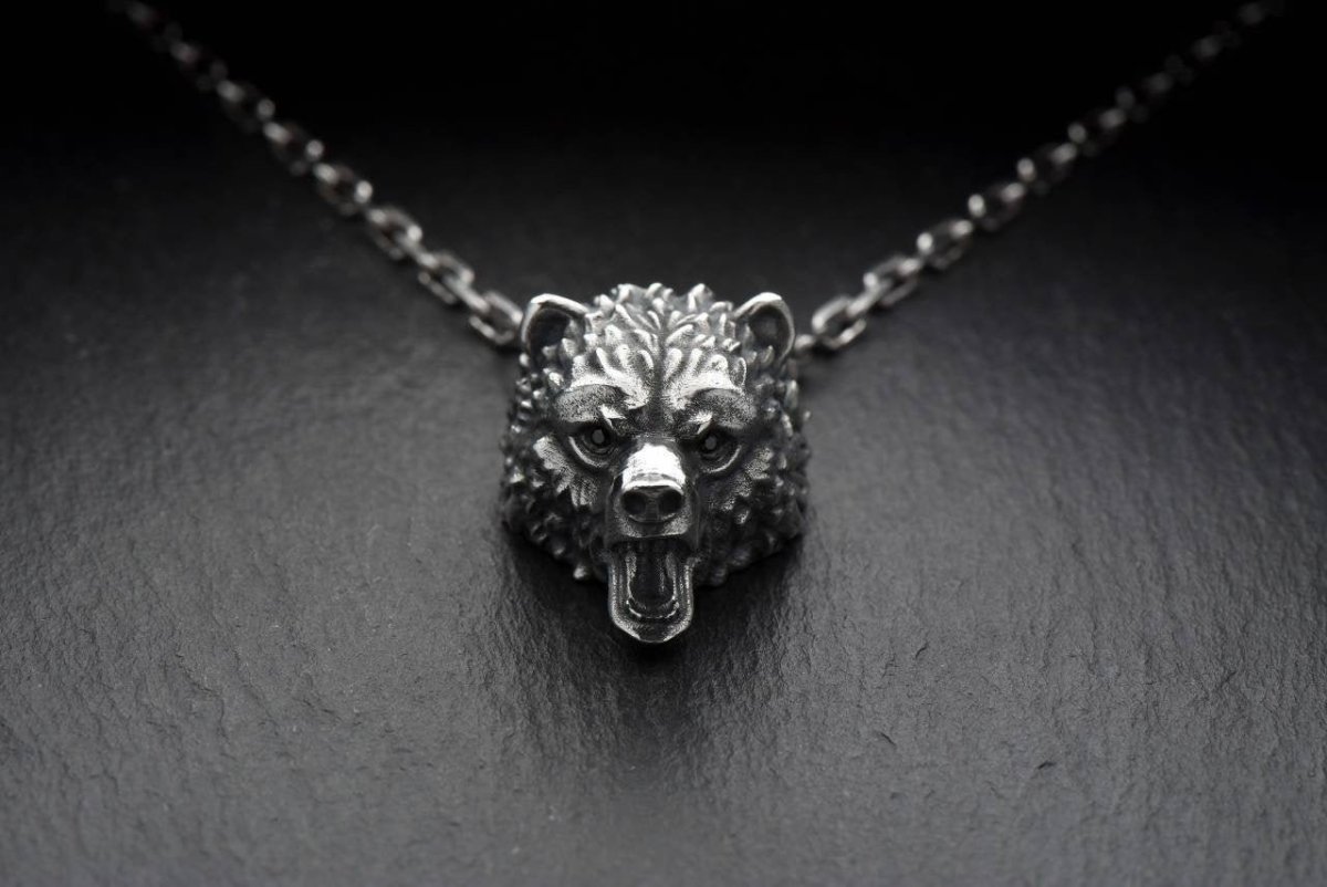 Мужская подвеска медведь