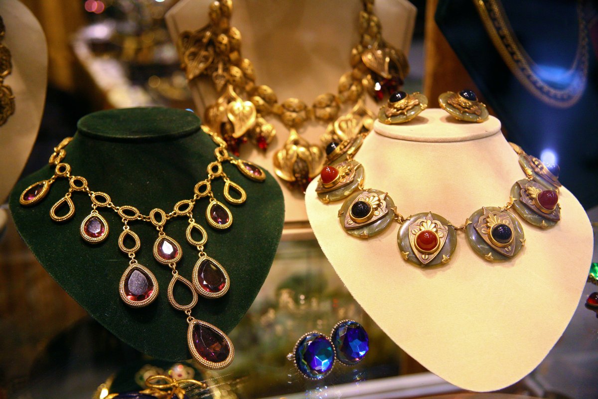 Выставка украшений