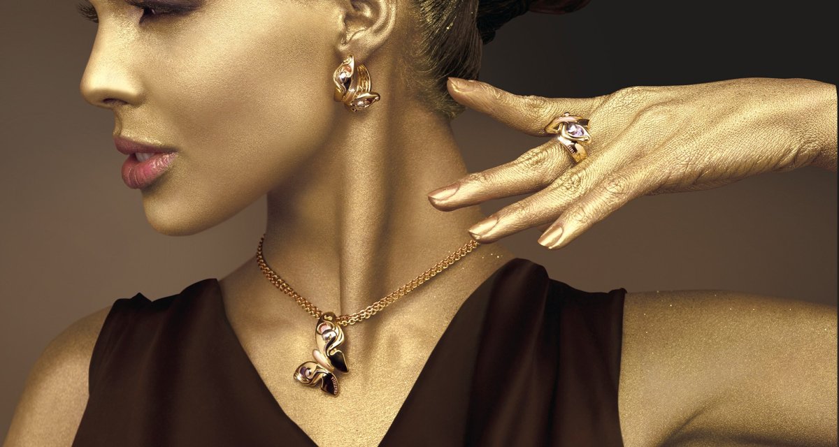 Необычные украшения из золота