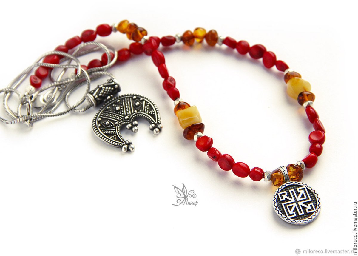 Кораллово-янтарные украшения
