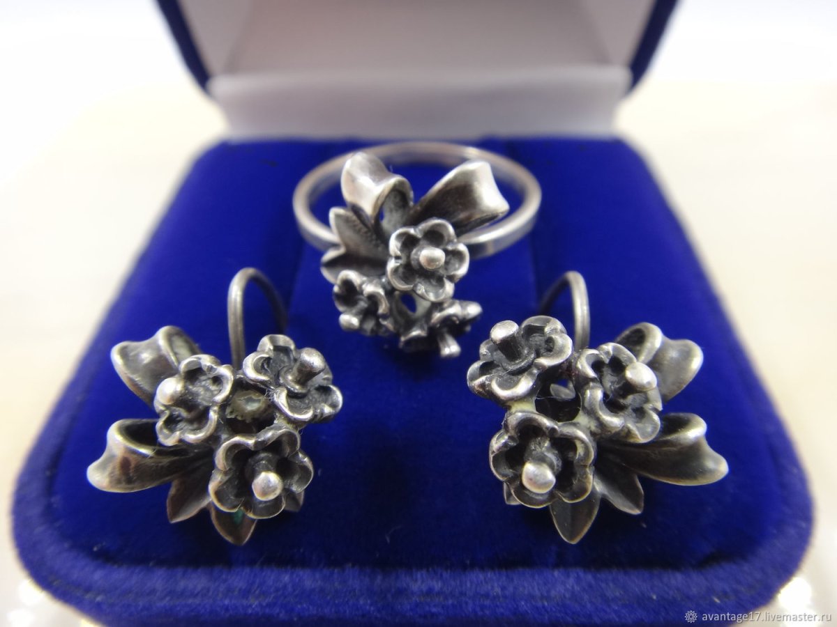 Советские золотые украшения