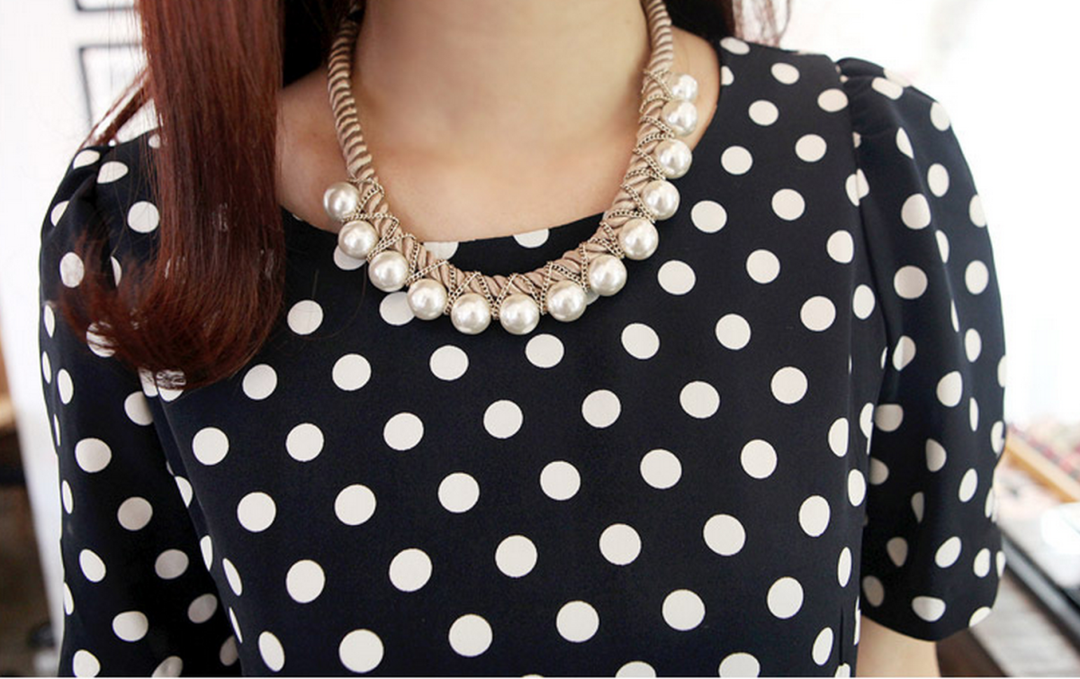 Бижутерия к платью в горошек