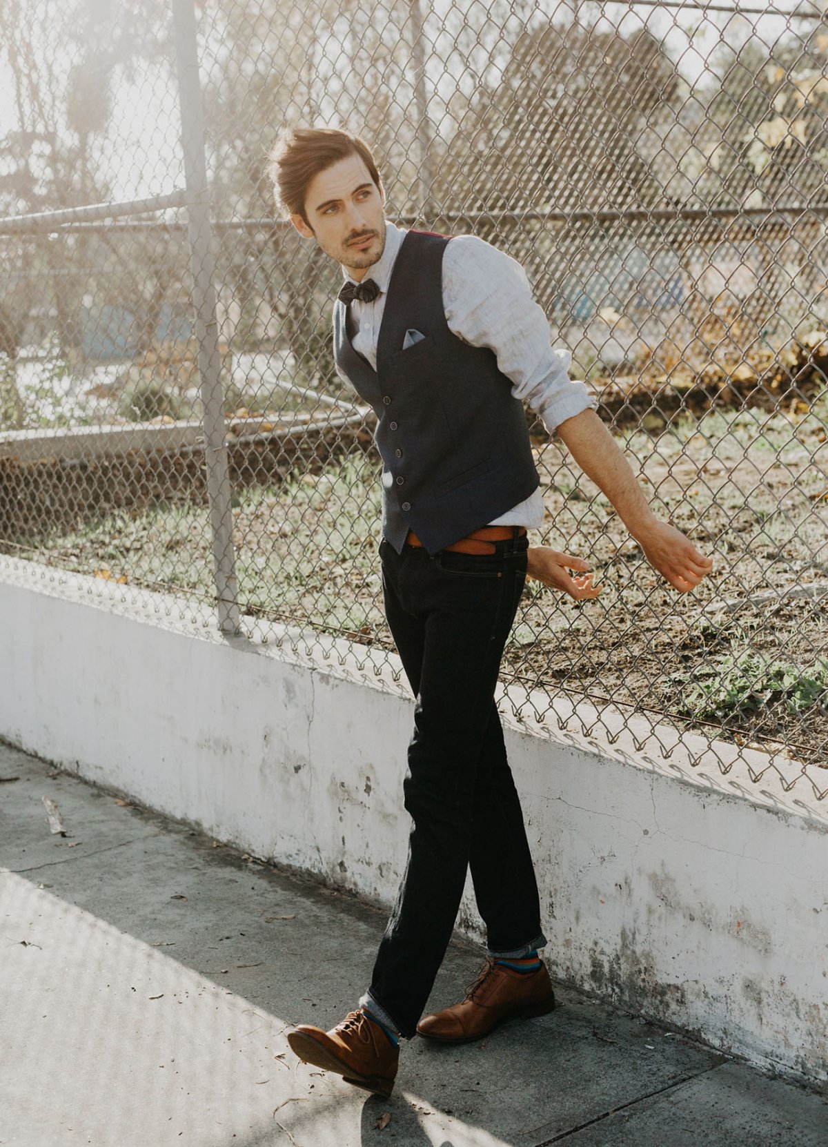 Образ жениха в джинсах и пиджаке