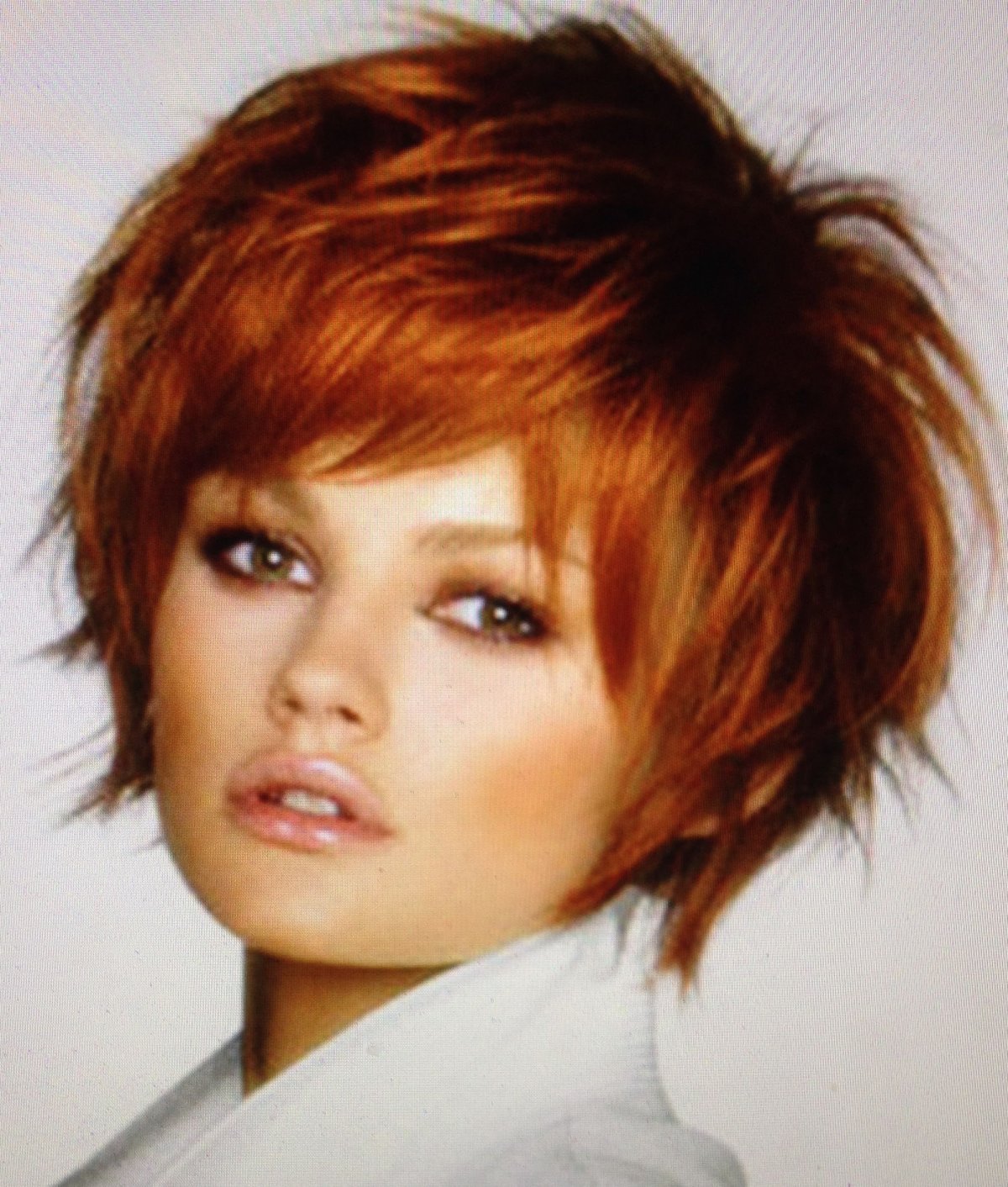 Пикси Боб стрижка на рыжие волосы