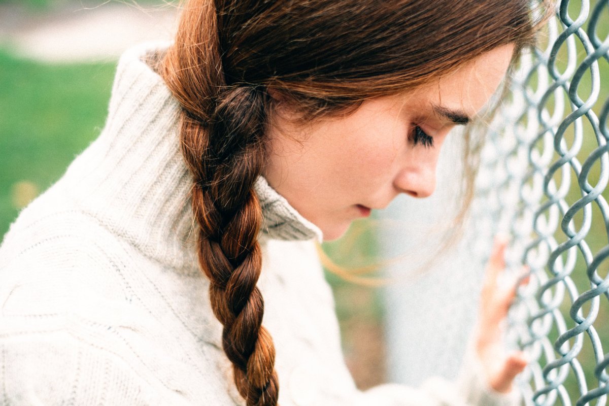 Девочка с косичками