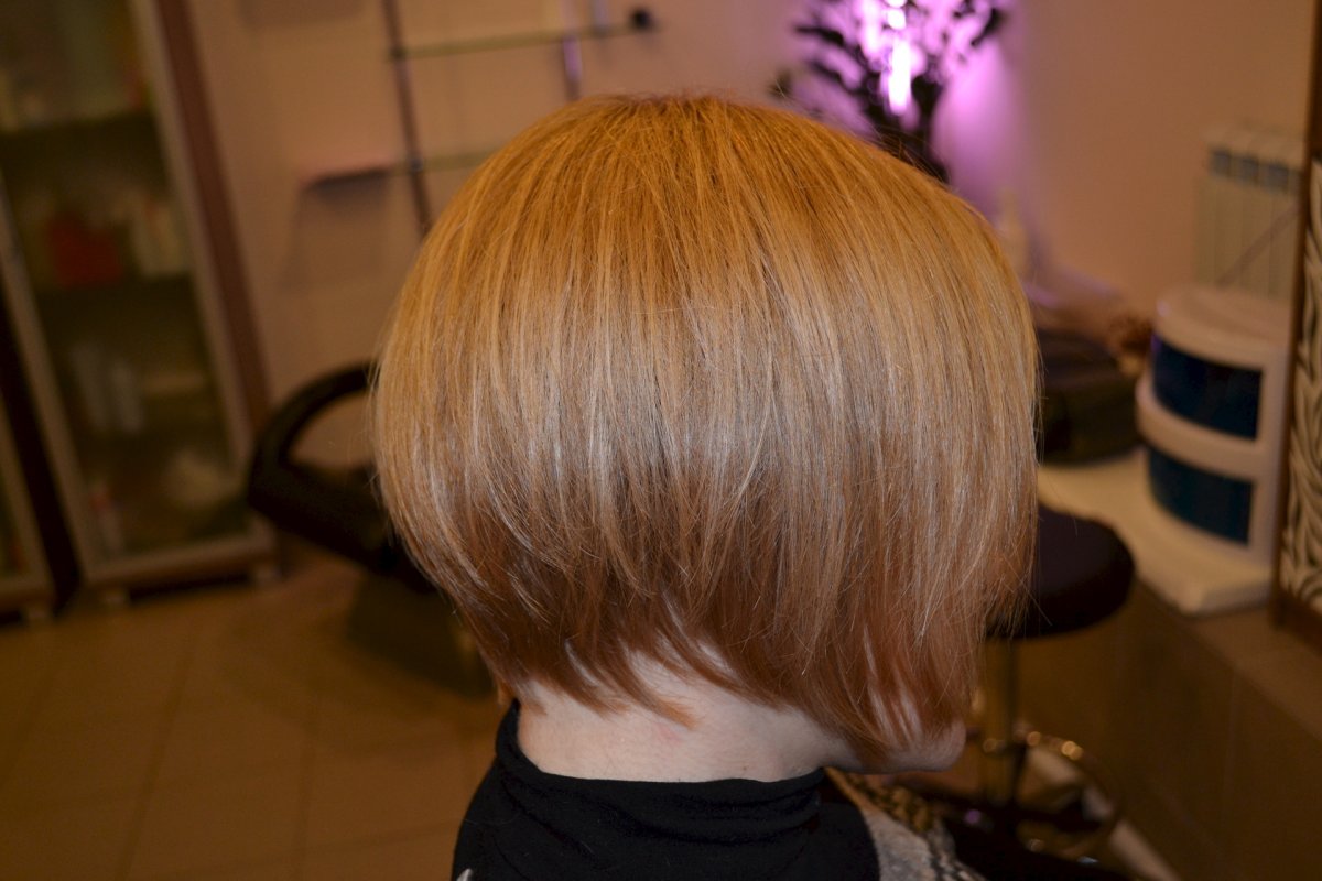 Разновидности каре с челкой