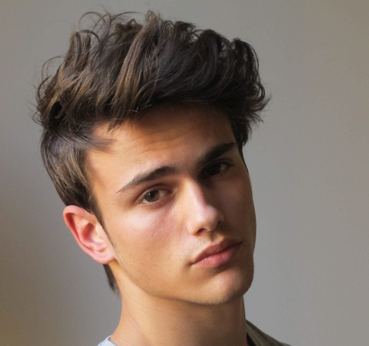 Стрижка канадка фейд