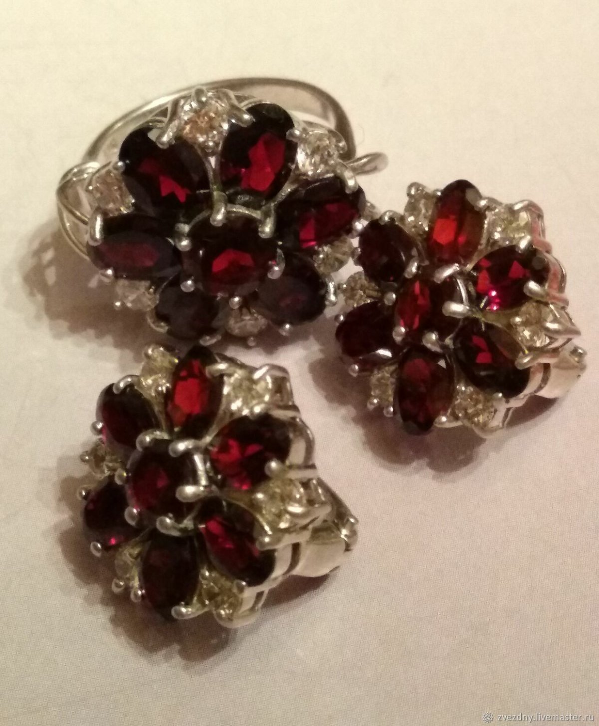 Гранатовые серьги серебро 900 позолота чешские гранаты пиропы 1960 г