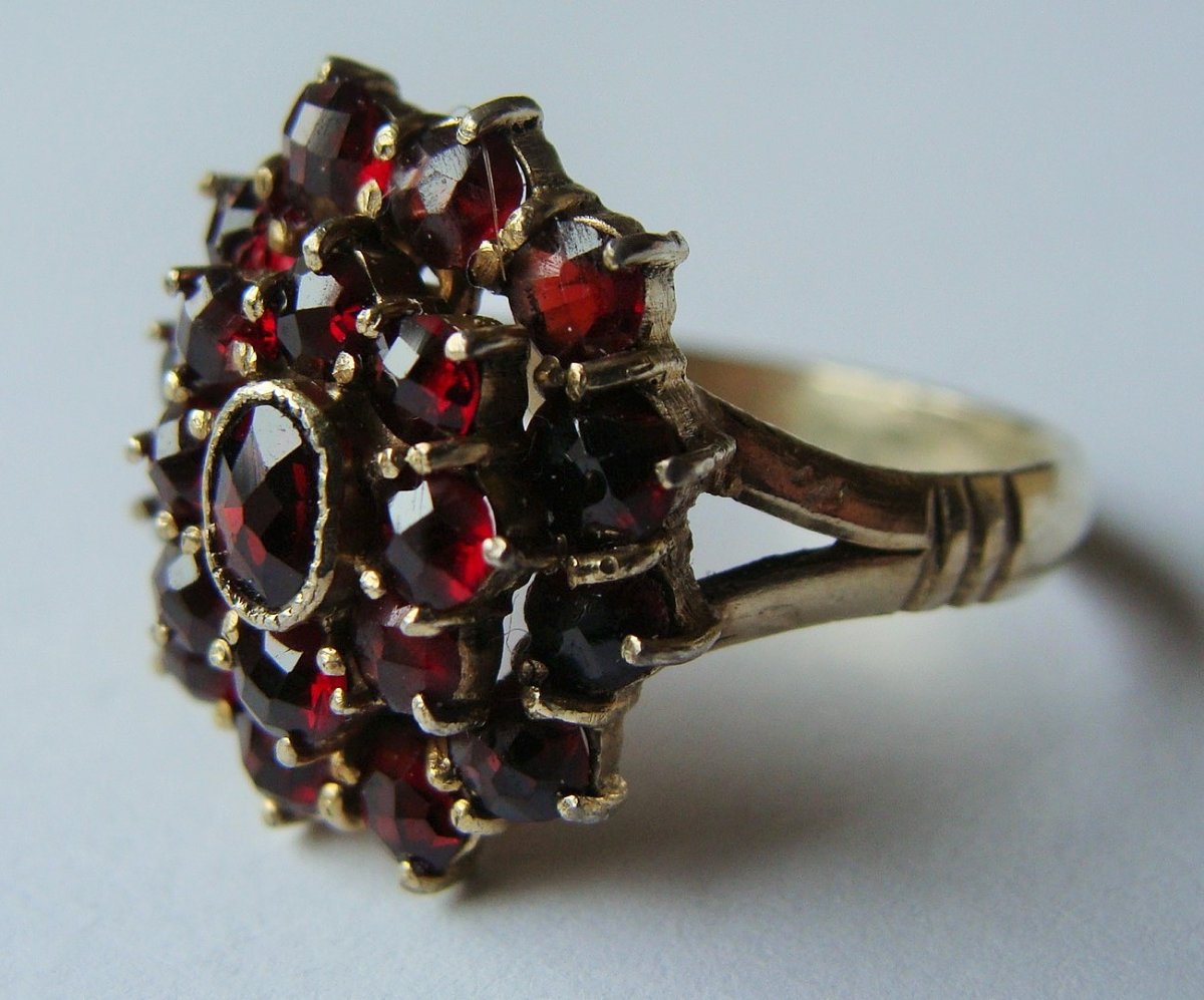 Черненое серебро с рубином