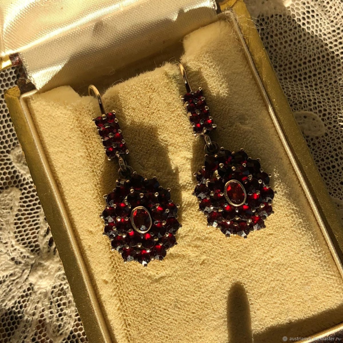 Чешский гранат пироп