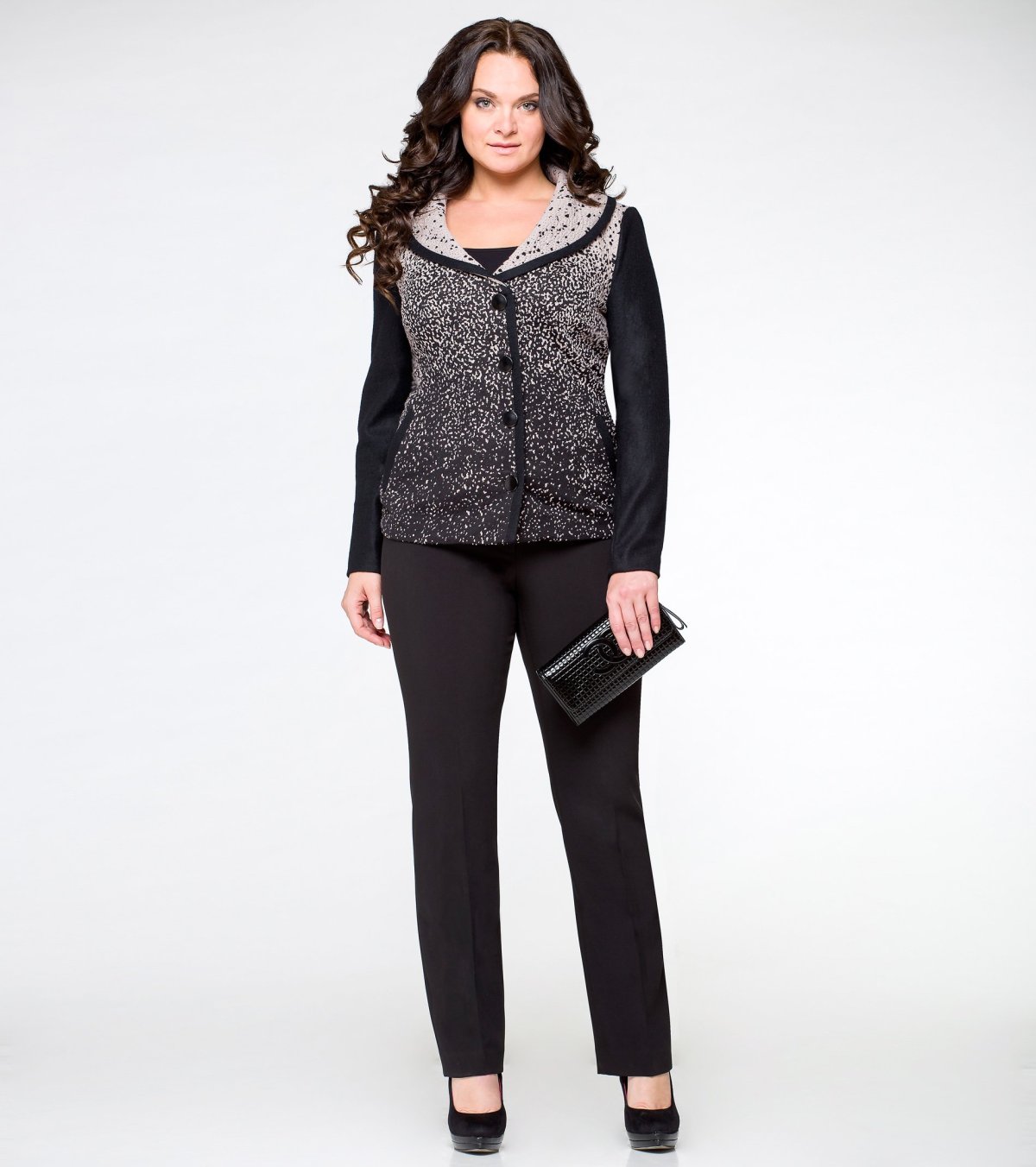 Брючный костюм для полных девушек