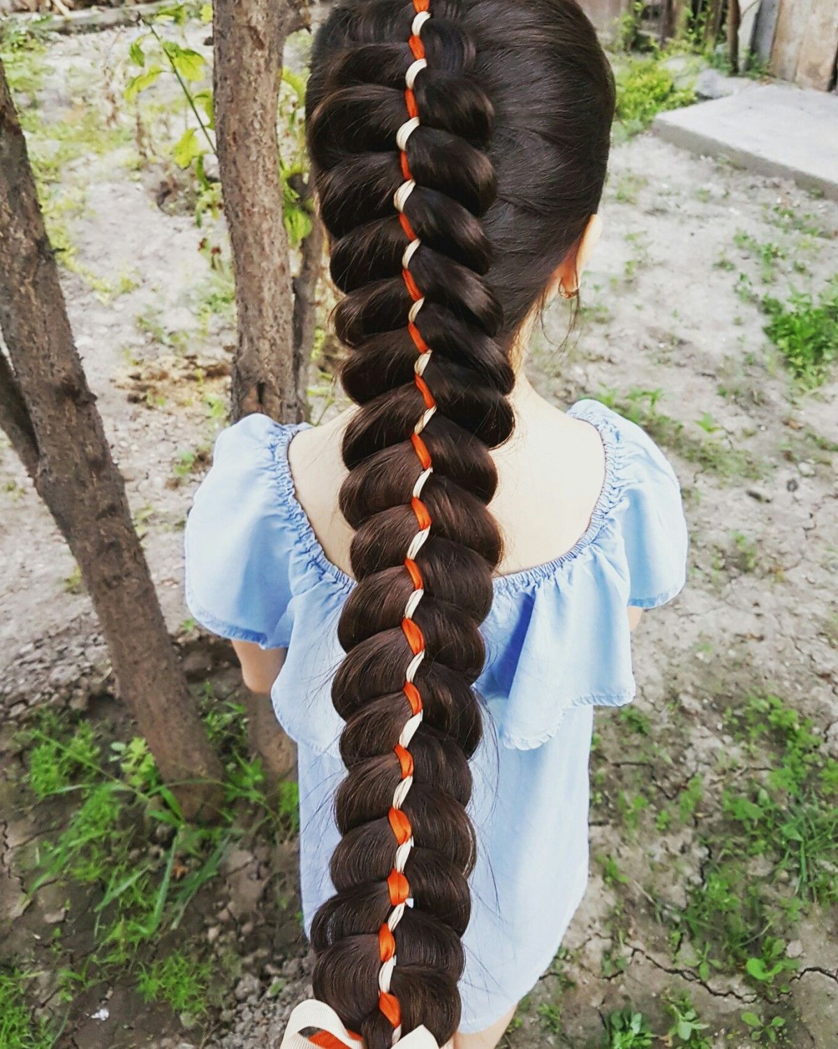 Вывернутые косы с лентами