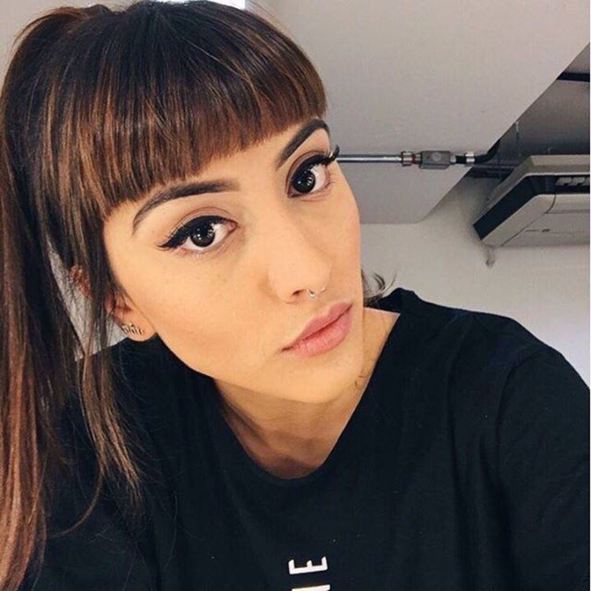 Селфи с челкой