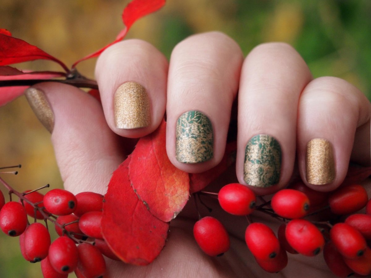 Осенний маникюр на короткие ногти