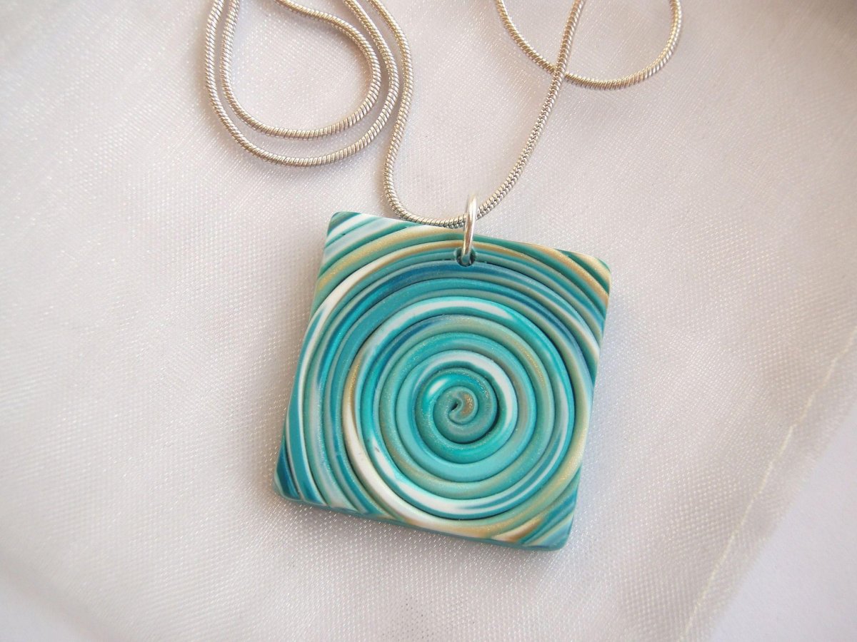 Украшения из эпоксидной смолы на Ярмарке Мастеров