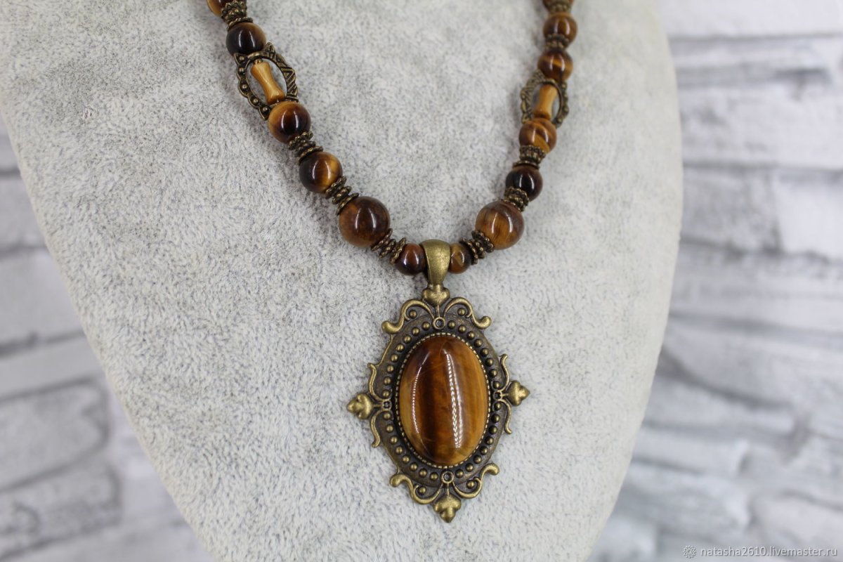 Кулон из тигрового глаза