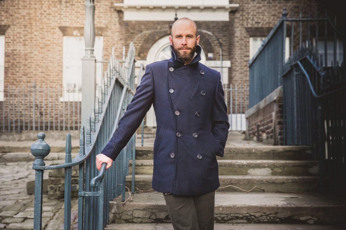 Пальто и джинсы мужские