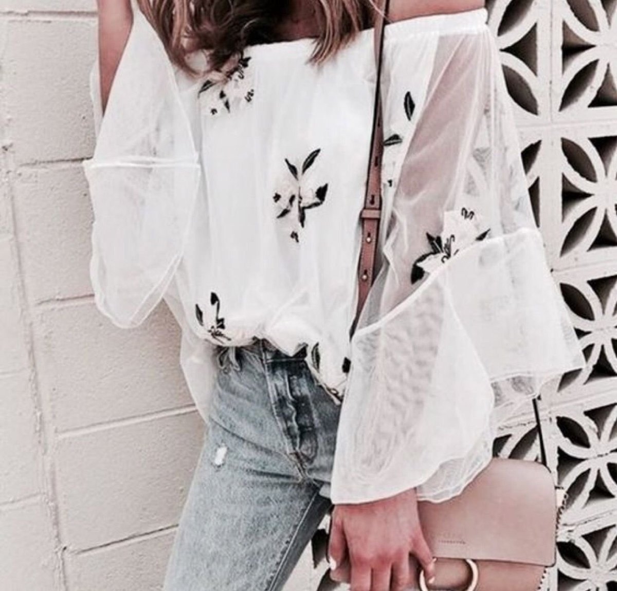 Белая кофта мода