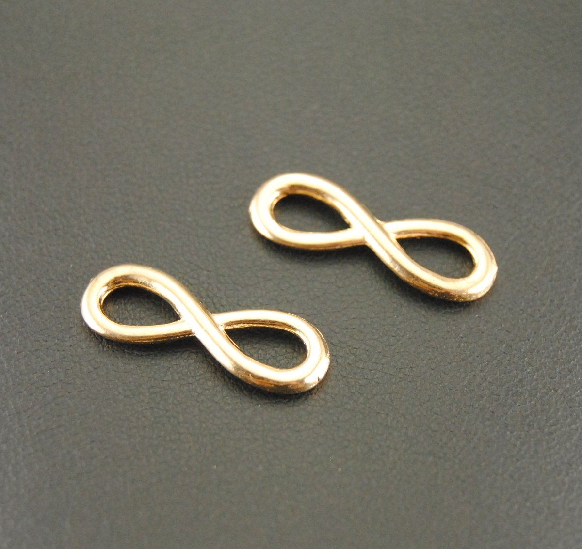 Подвеска бесконечность золото