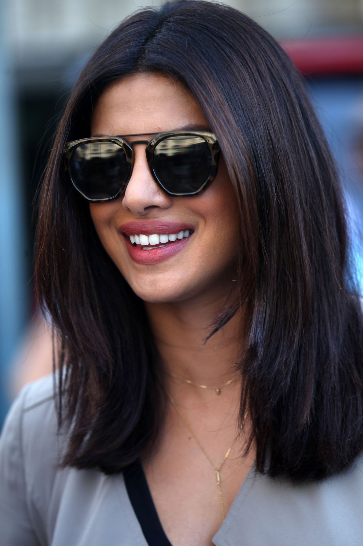 Деми Ловато новая прическа