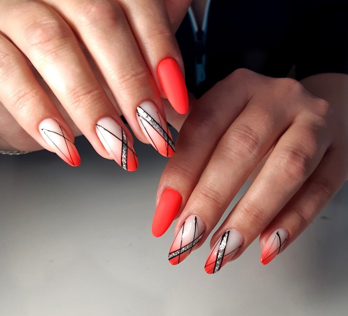 Красный миндаль 2022