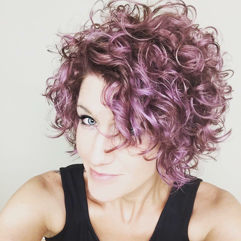 Креативные стрижки на кудрявые волосы
