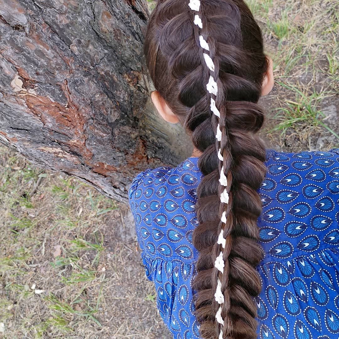 Две косички на короткие волосы