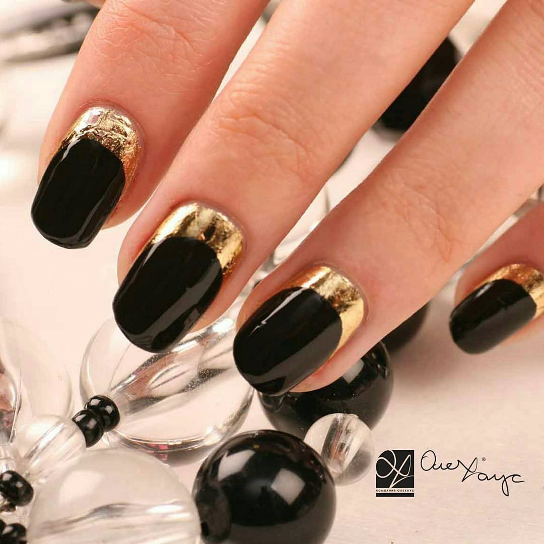 Маникюр балерина темный