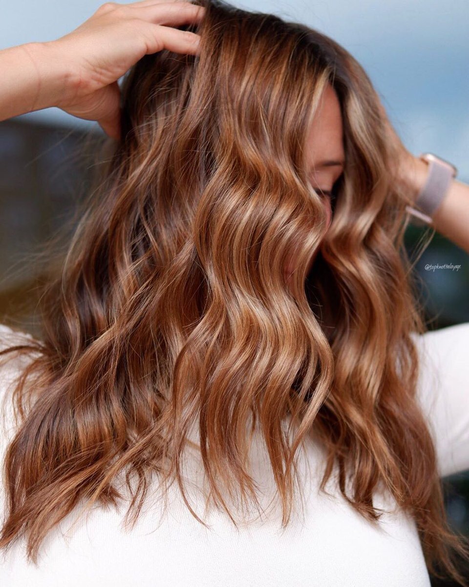 Мелирование на светлые волосы