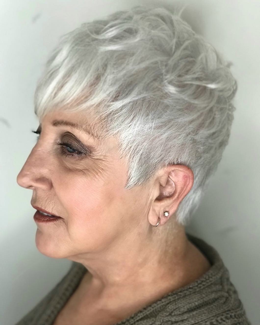 Стрижка Пикси для женщин после 60 лет