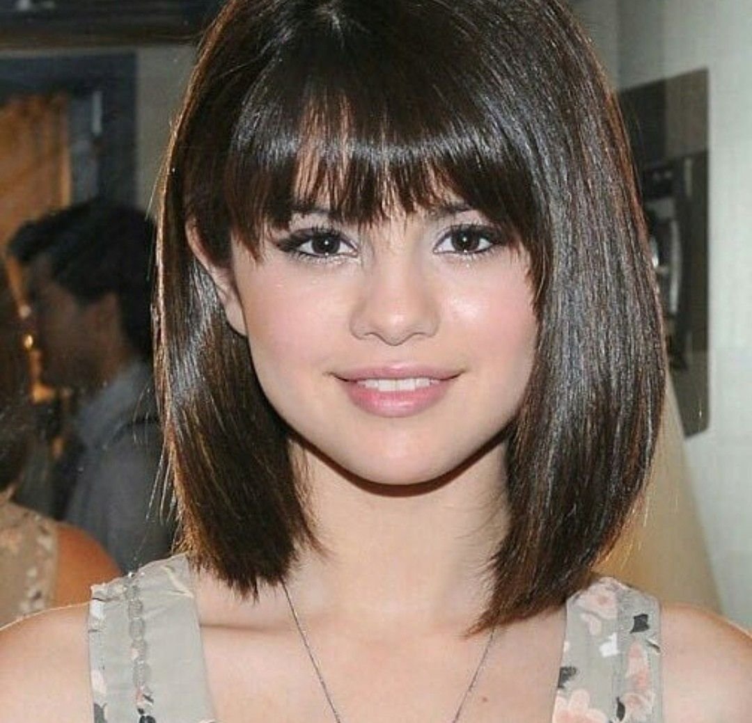 Селена Гомес каре с челкой