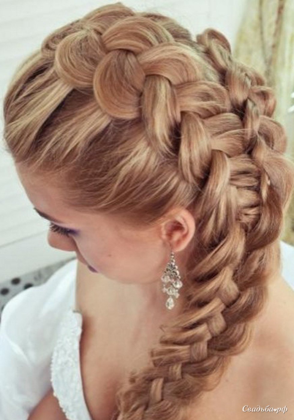 Прически на основе французской косы