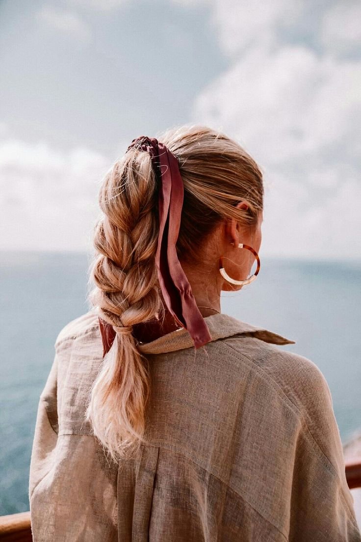 Эмбер Филлеруп Кларк босиком