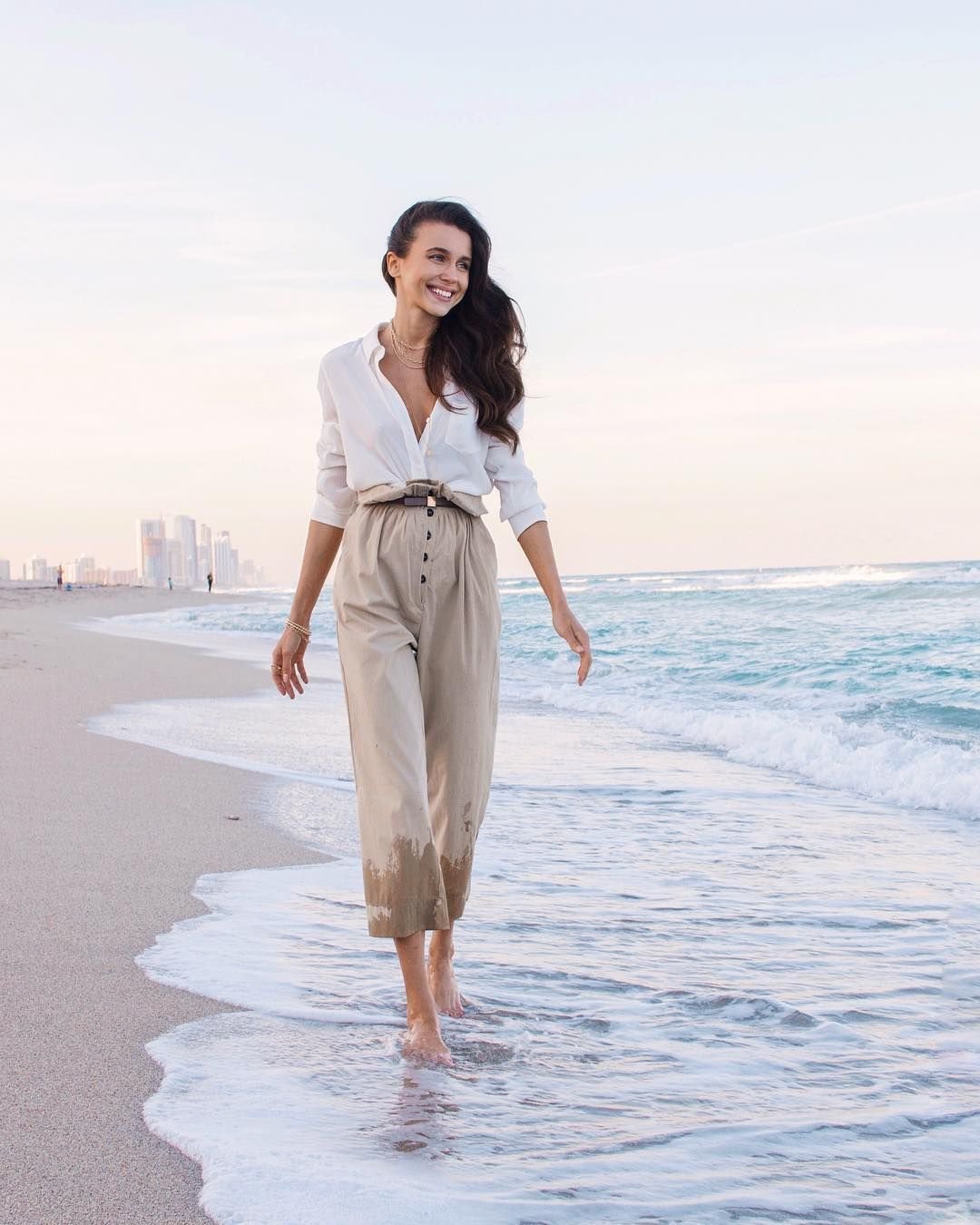 Босоногие девушки