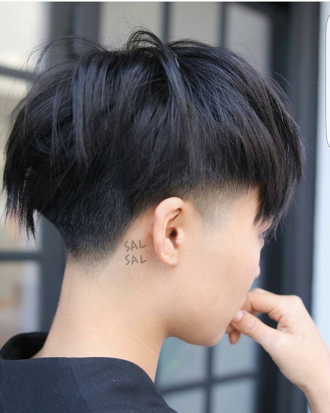 Стрижка корейский Боб Томбой Леви