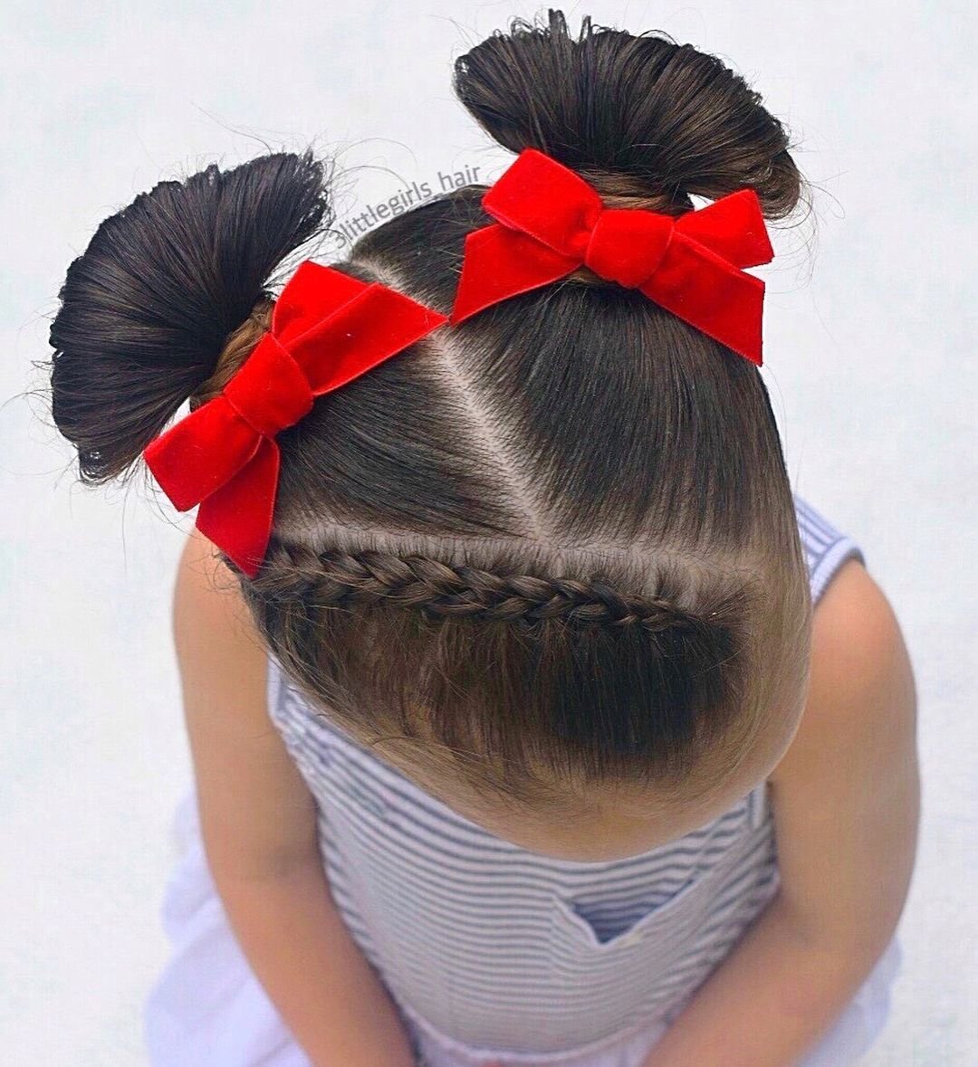 Оригинальные косы для девочек с ленточками