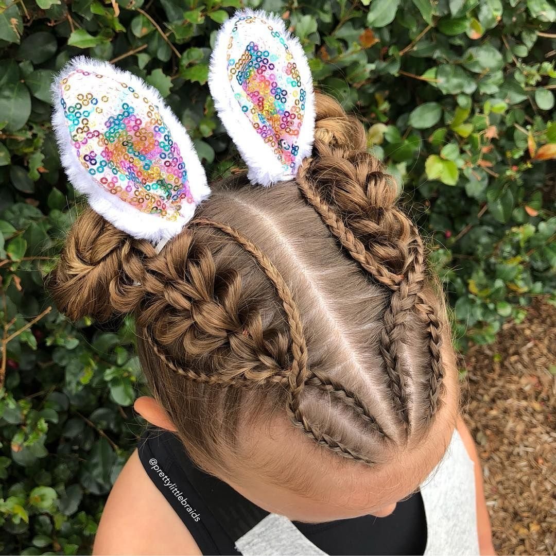 Прическа с лентами для девочки