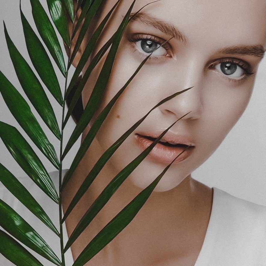 Длинные прямые волосы