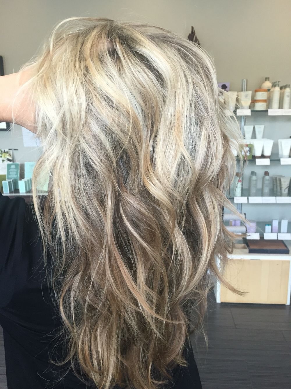 Стрижка удлиненный градуированный Боб