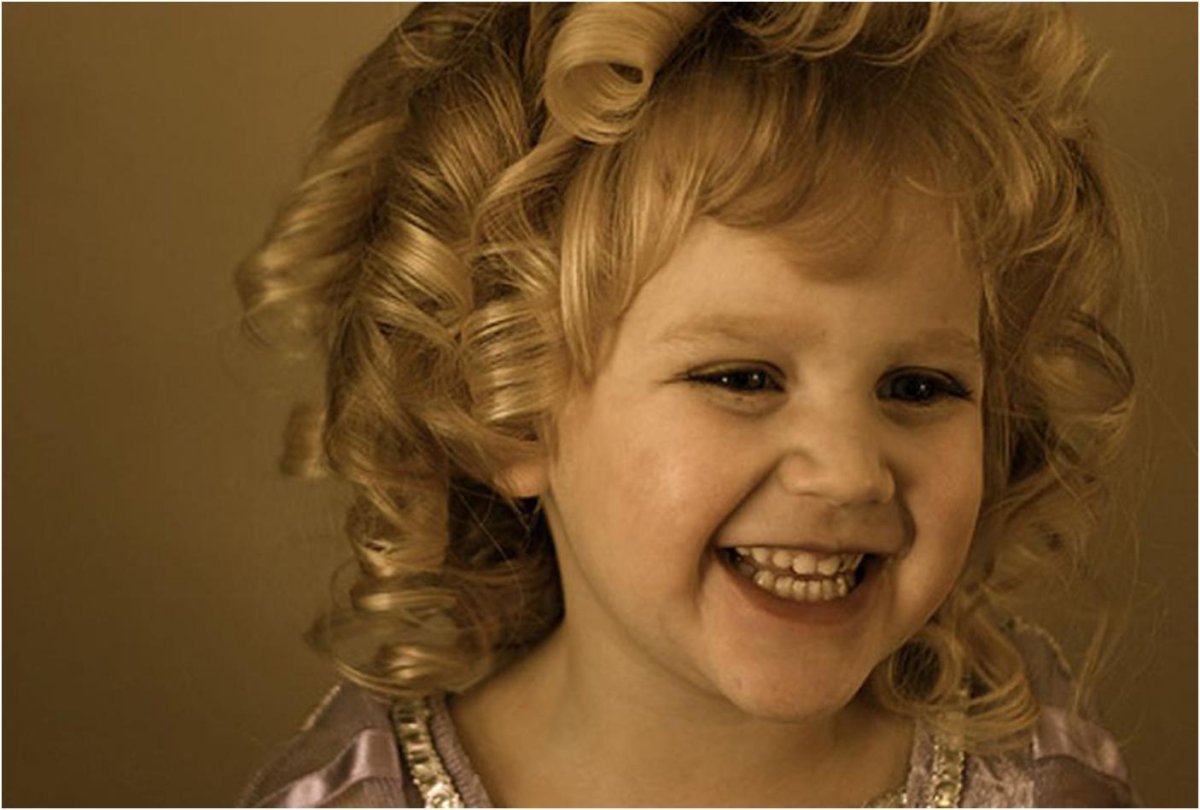 Прически с кудряшками для маленьких девочек