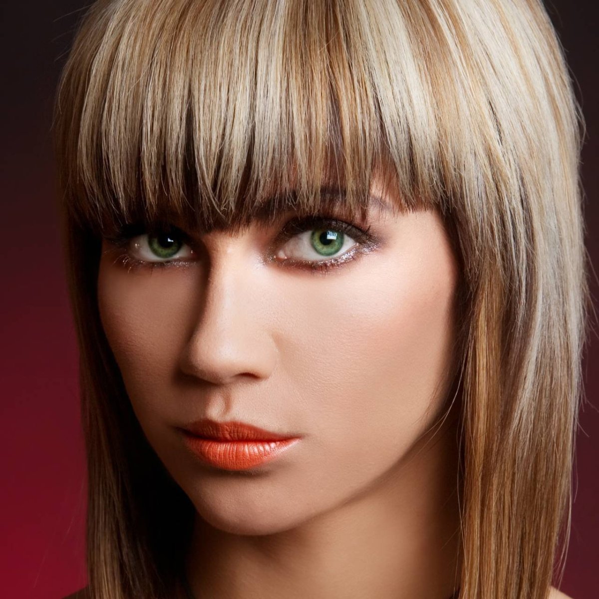 Стрижка Каскад Гаврош на средние волосы