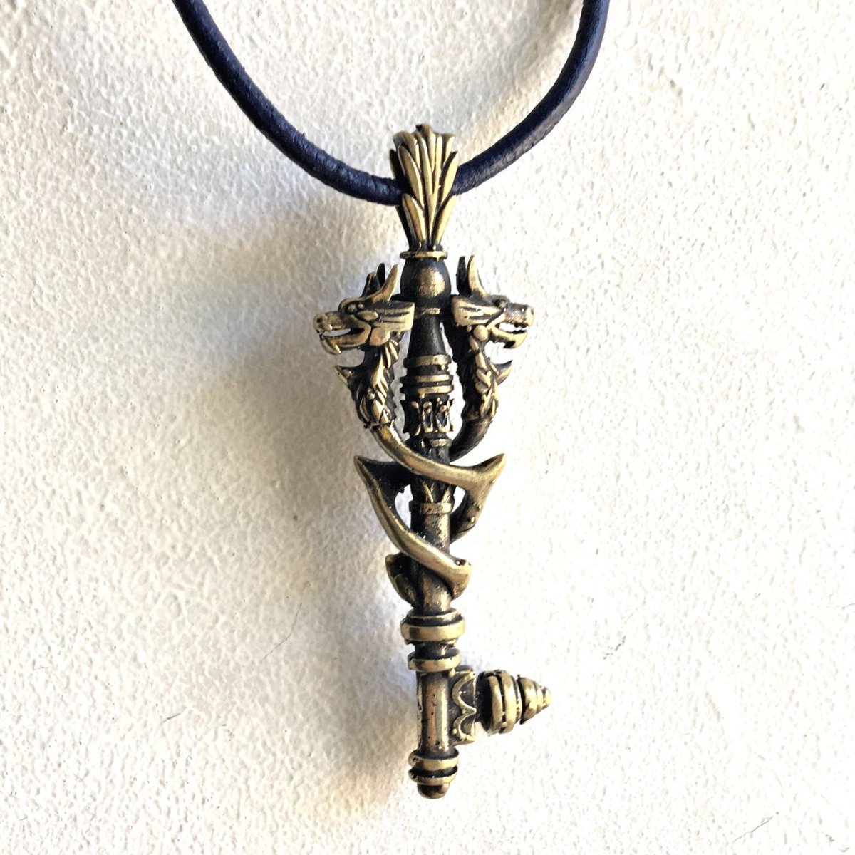 Дракон Ювелирное украшение