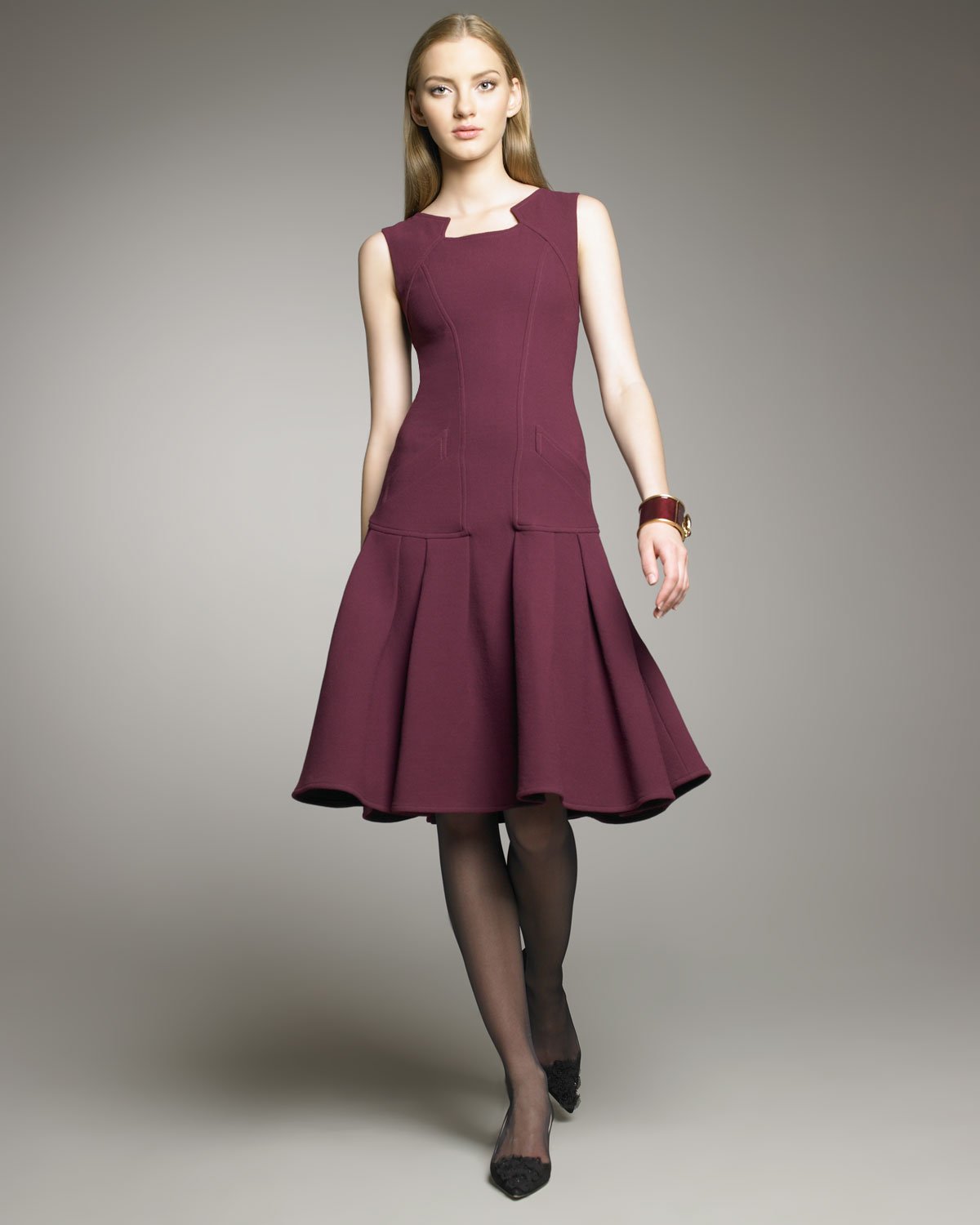 Платье с заниженной талией для полных